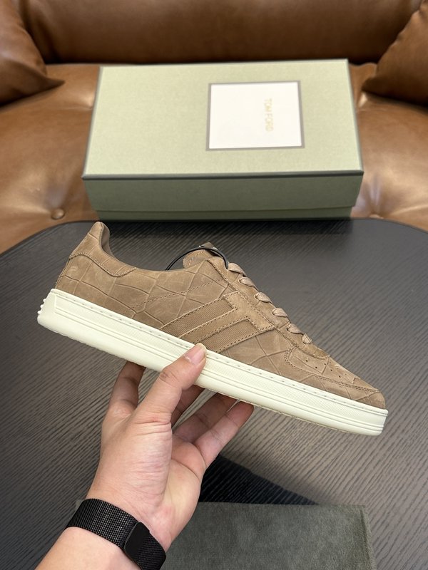 TOM FORD 가죽 스니커즈 001-226363