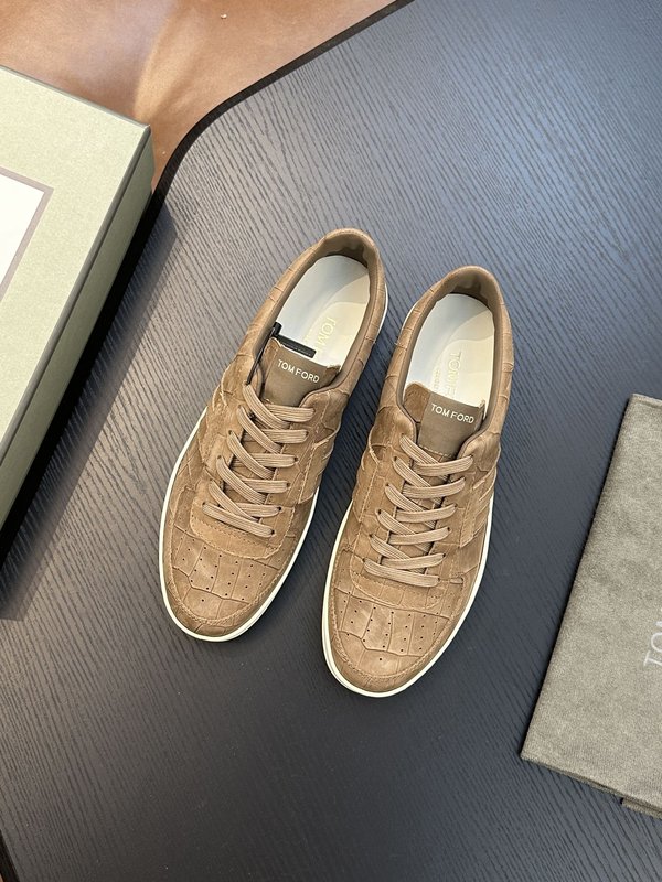 TOM FORD 가죽 스니커즈 001-226363