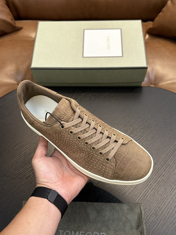 TOM FORD Cambridge 가죽 스니커즈 001-226376