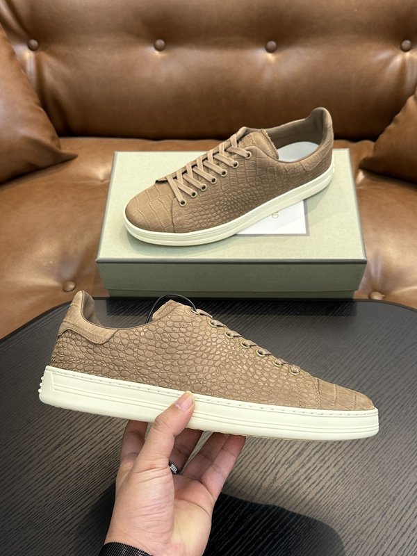 TOM FORD Cambridge 가죽 스니커즈 001-226376