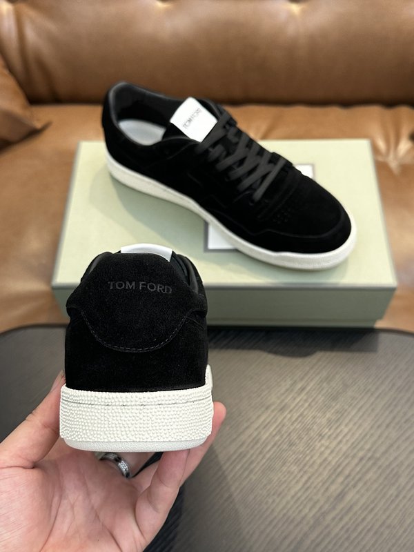 TOM FORD Cambridge 가죽 스니커즈 001-226413