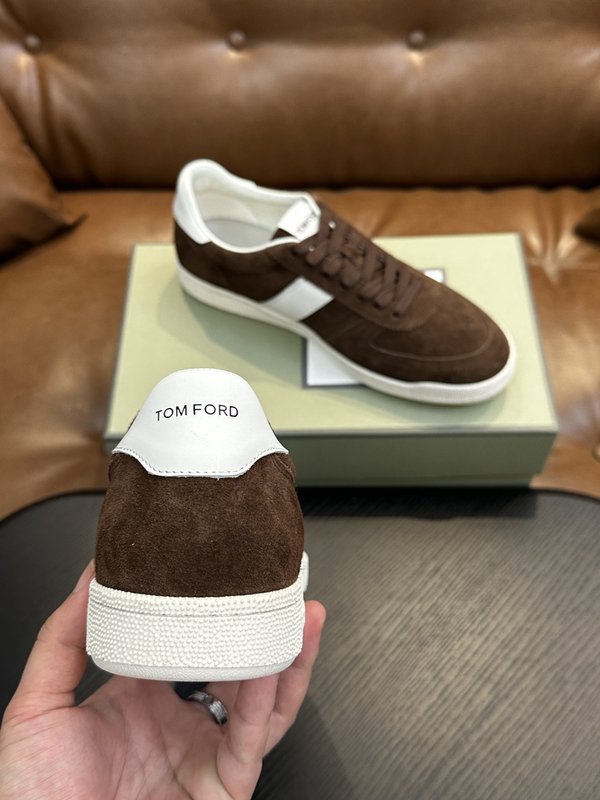 TOM FORD 가죽 로우톱 스니커즈 001-226415