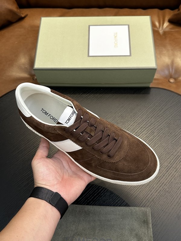 TOM FORD 가죽 로우톱 스니커즈 001-226415