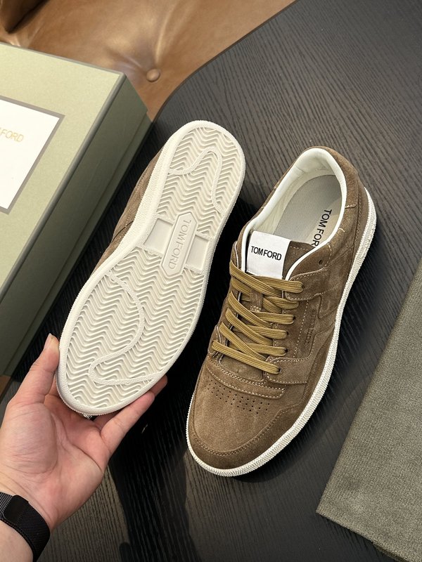 TOM FORD 가죽 로우탑 스니커즈 001-226418