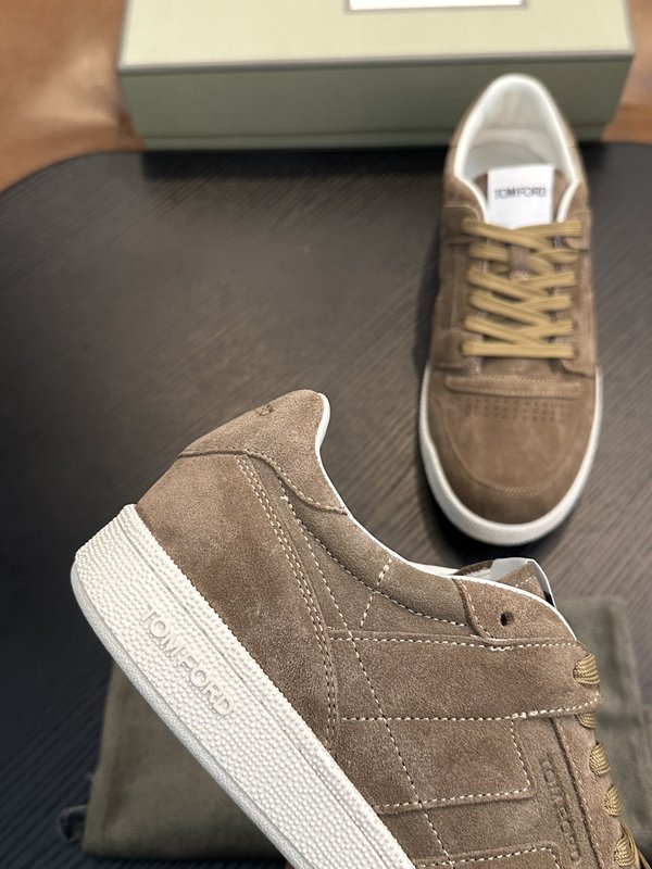 TOM FORD 가죽 로우탑 스니커즈 001-226418