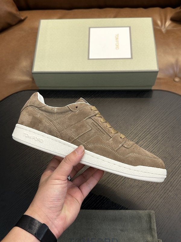 TOM FORD 가죽 로우탑 스니커즈 001-226418