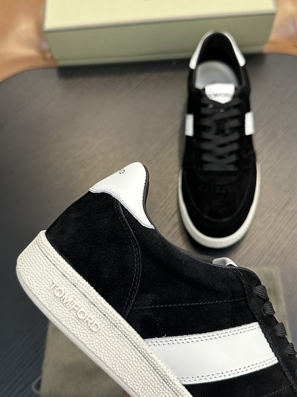 TOM FORD Cambridge 가죽 스니커즈 001-226427
