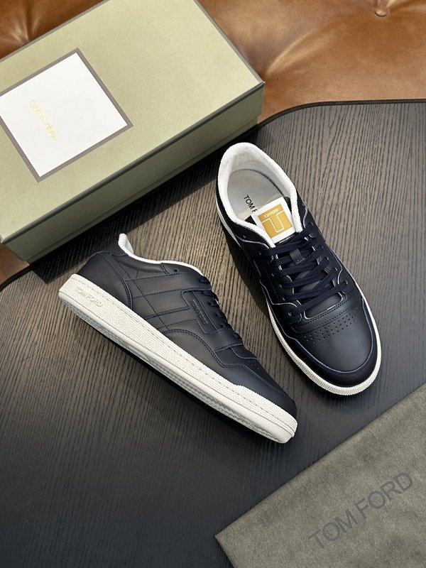 TOM FORD 가죽 로우탑 스니커즈 001-226431