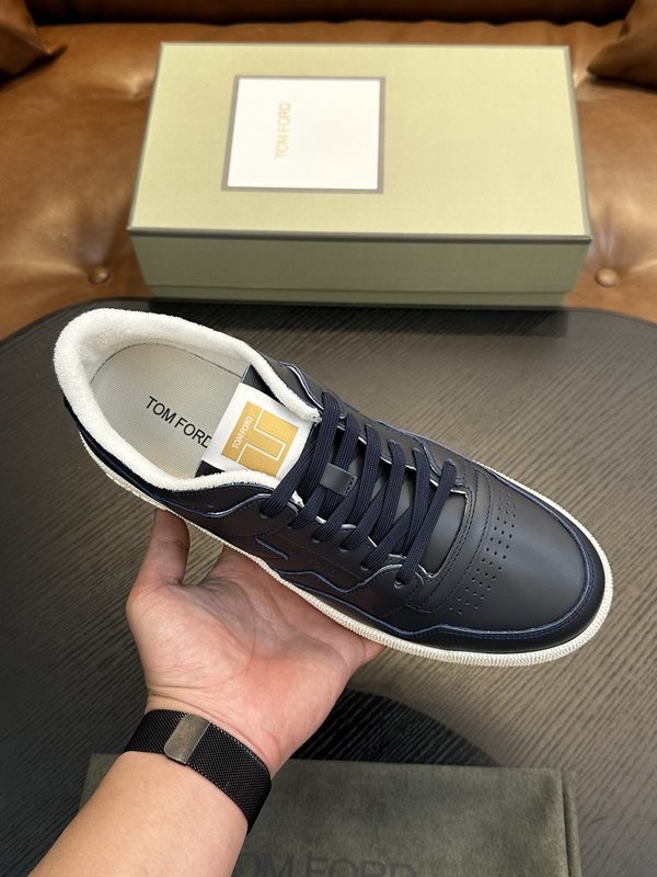 TOM FORD 가죽 로우탑 스니커즈 001-226431