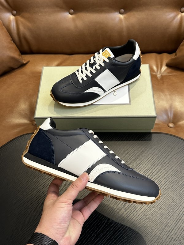 TOM FORD 소가죽 로우탑 스니커즈 001-226432