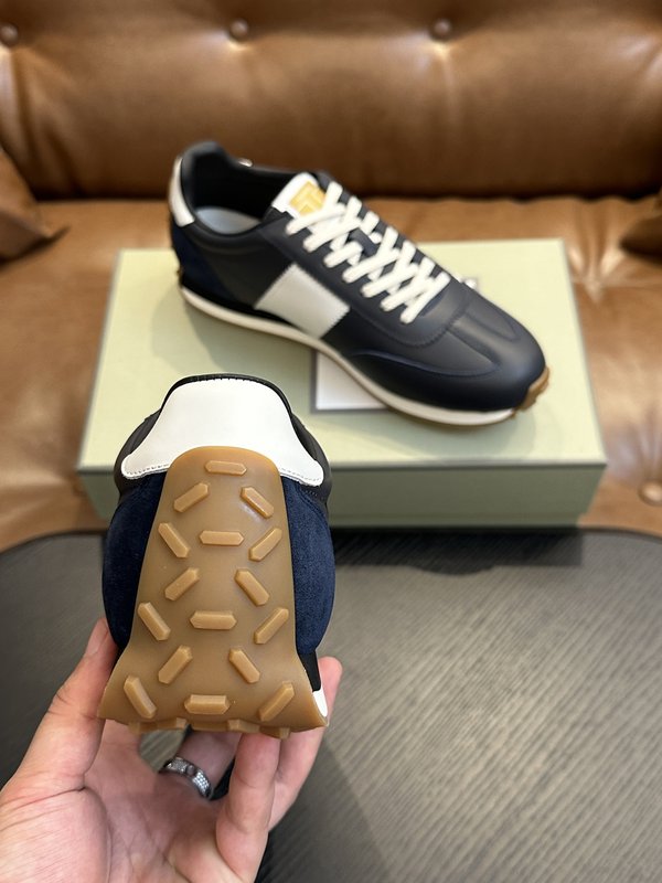 TOM FORD 소가죽 로우탑 스니커즈 001-226432
