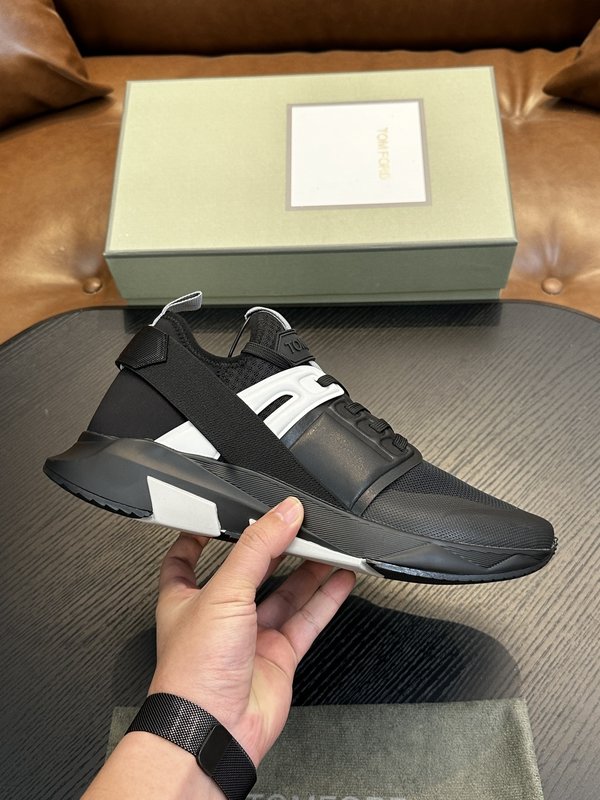TOM FORD 가죽 로우탑 스니커즈 001-226447