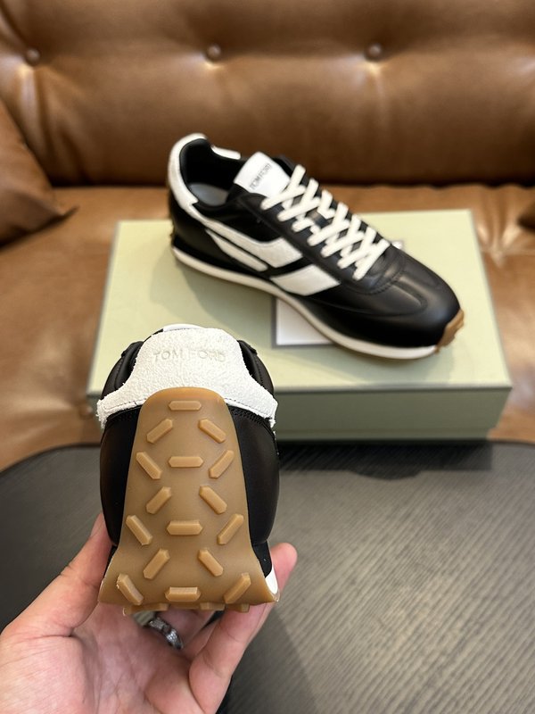 TOM FORD 가죽 로우탑 스니커즈 001-226452