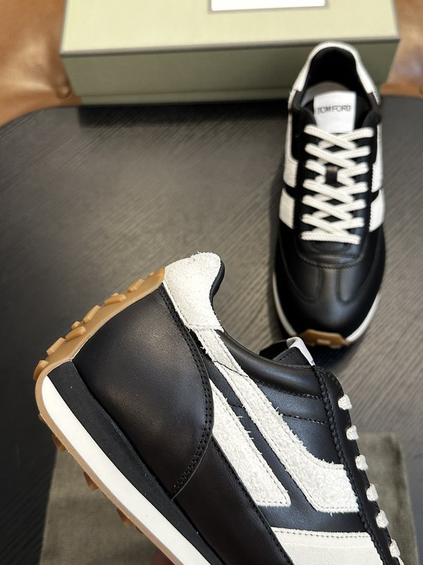 TOM FORD 가죽 로우탑 스니커즈 001-226452