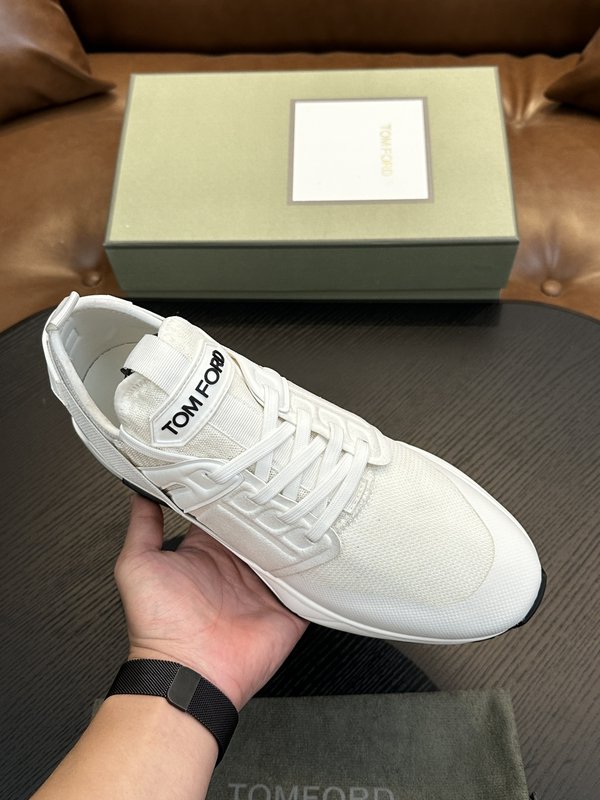 TOM FORD 가죽 로우탑 슈즈 001-226456