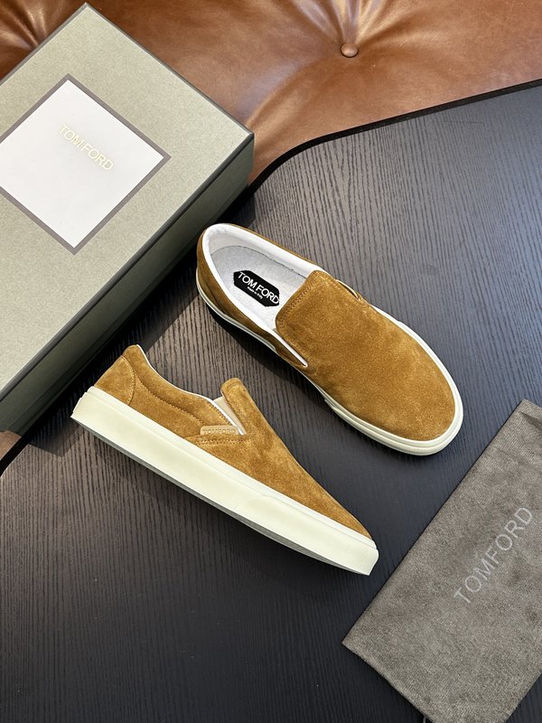 TOM FORD Cambridge 스웨이드 로우톱 슈즈 001-226457