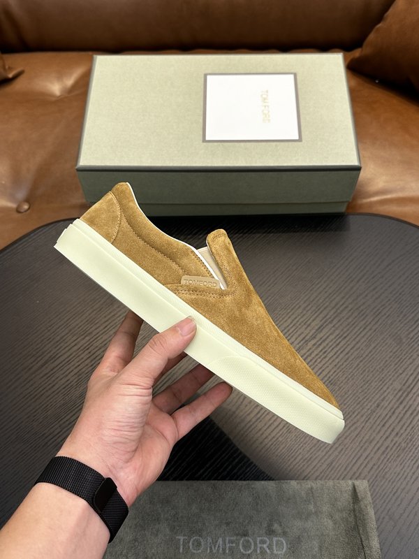 TOM FORD Cambridge 스웨이드 로우톱 슈즈 001-226457
