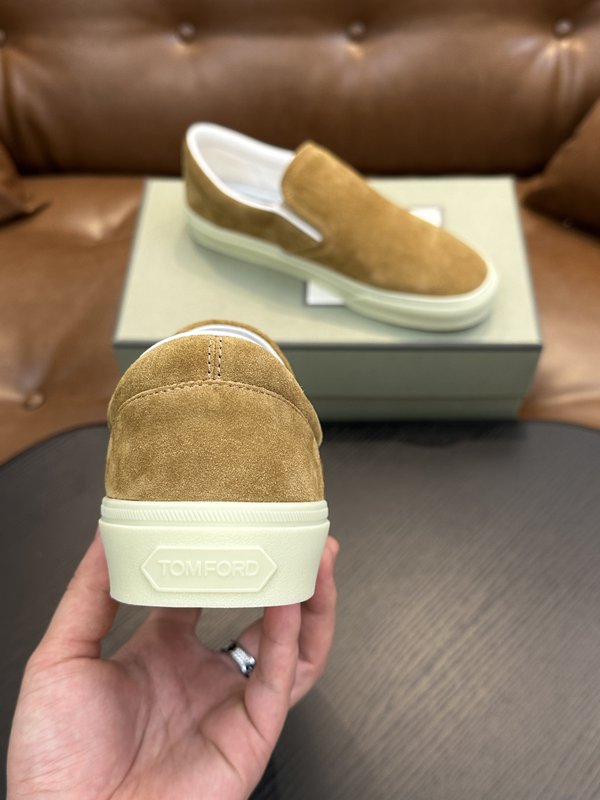 TOM FORD Cambridge 스웨이드 로우톱 슈즈 001-226457