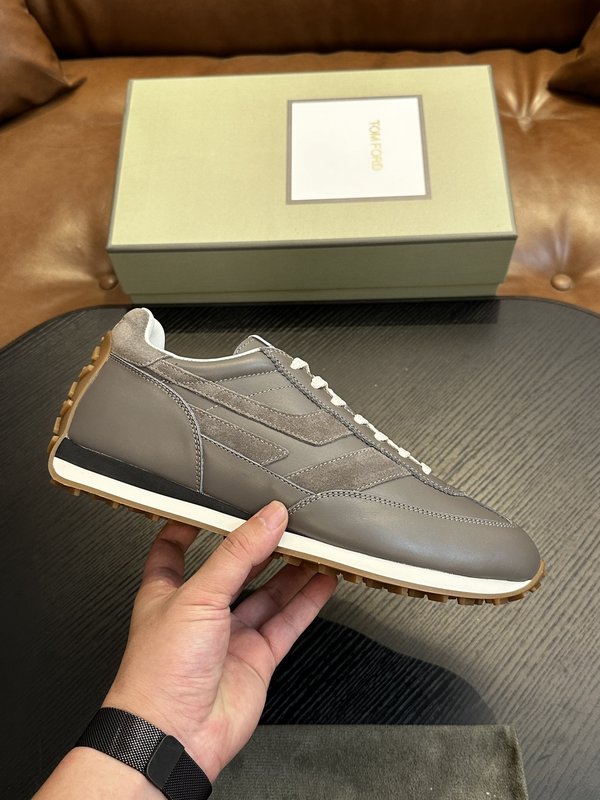 TOM FORD 캠브리지 가죽 로우탑 스니커즈 001-226467