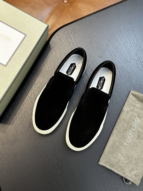 TOM FORD 가죽 로우톱 스니커즈 001-226470