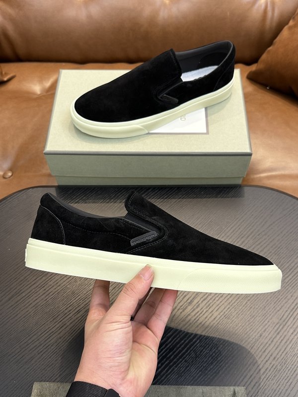 TOM FORD 가죽 로우톱 스니커즈 001-226470
