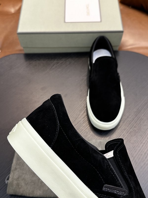 TOM FORD 가죽 로우톱 스니커즈 001-226470