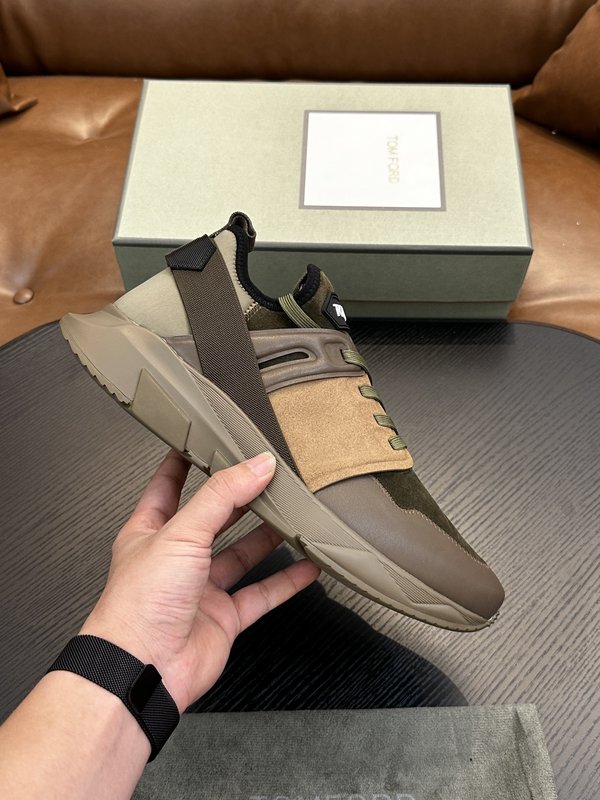 TOM FORD 가죽 로우탑 스니커즈 001-226474