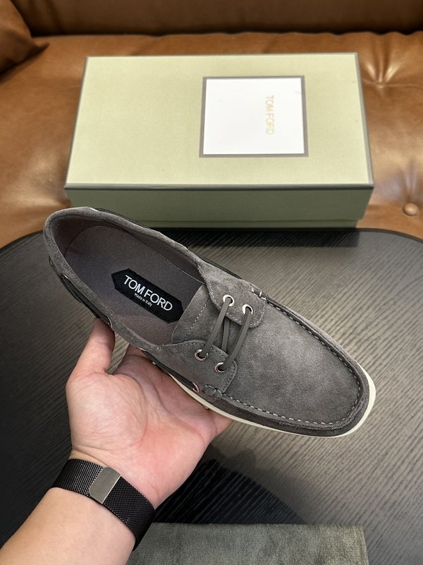 TOM FORD 가죽 로우탑 스니커즈 001-226514
