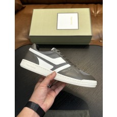 TOM FORD 가죽 로우탑 스니커즈 001-226540