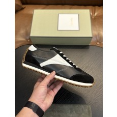 TOM FORD 캠브리지 스웨이드 로우톱 스니커즈 001-226548