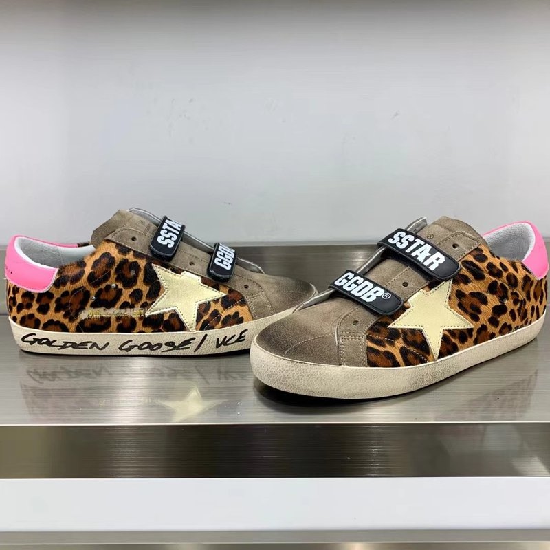 Golden Goose 슈퍼스타 빈티지 스니커즈 001-226603