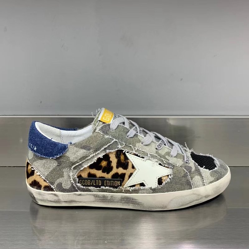Golden Goose 클래식 운동화 001-226721