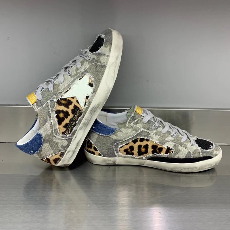 Golden Goose 클래식 운동화 001-226721