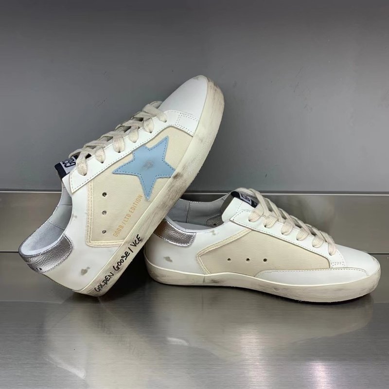 Golden Goose 슈퍼스타 운동화 001-226745