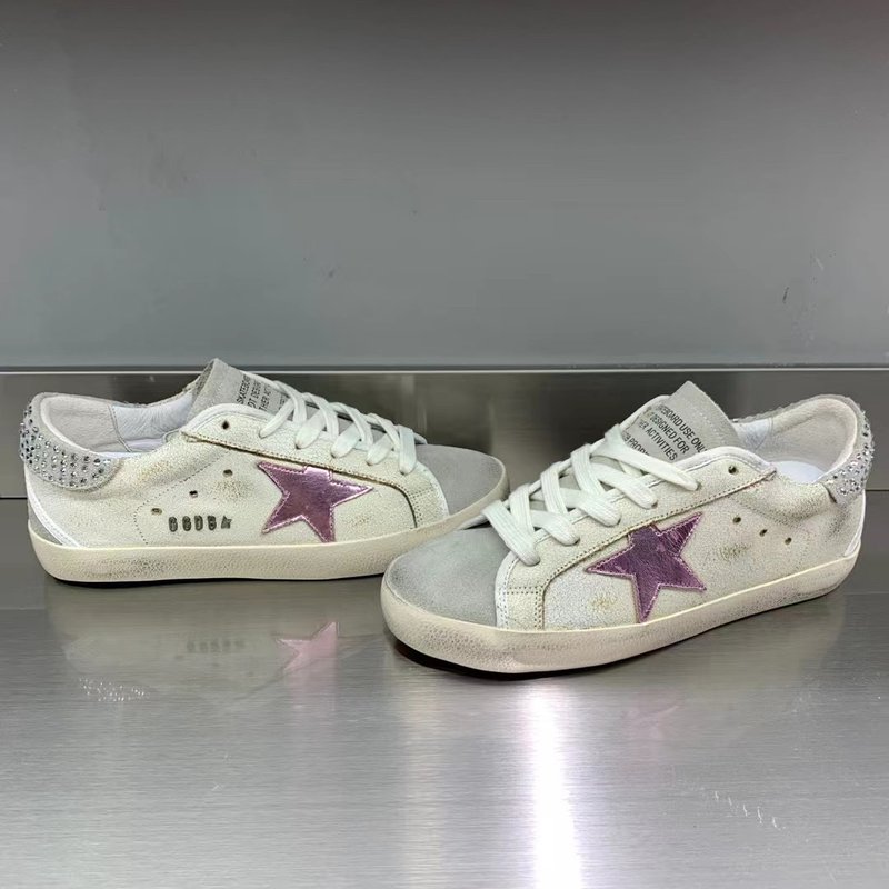 Golden Goose 클래식 스타 운동화 001-226754