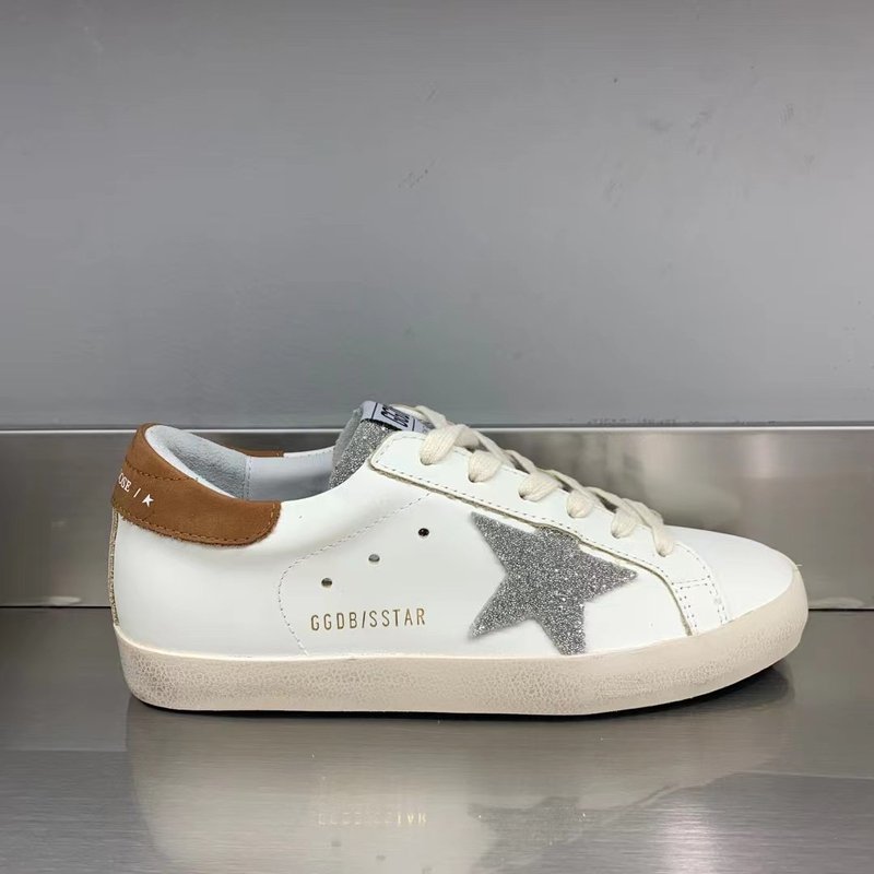 Golden Goose 스타 운동화 001-226755
