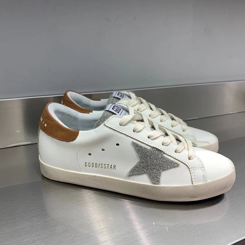 Golden Goose 스타 운동화 001-226755