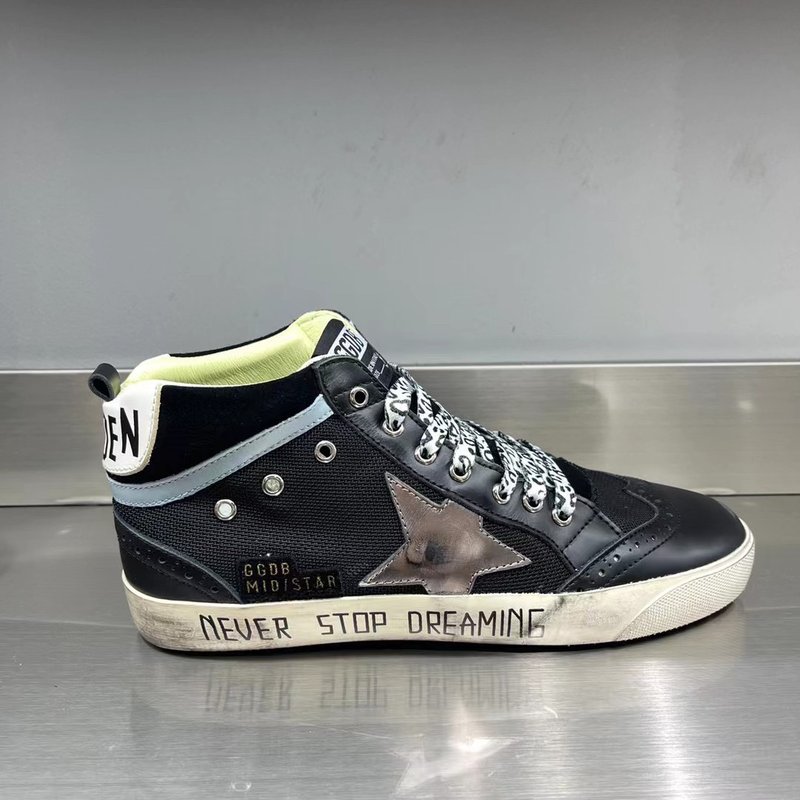 Golden Goose Mid Star 운동화 001-226764