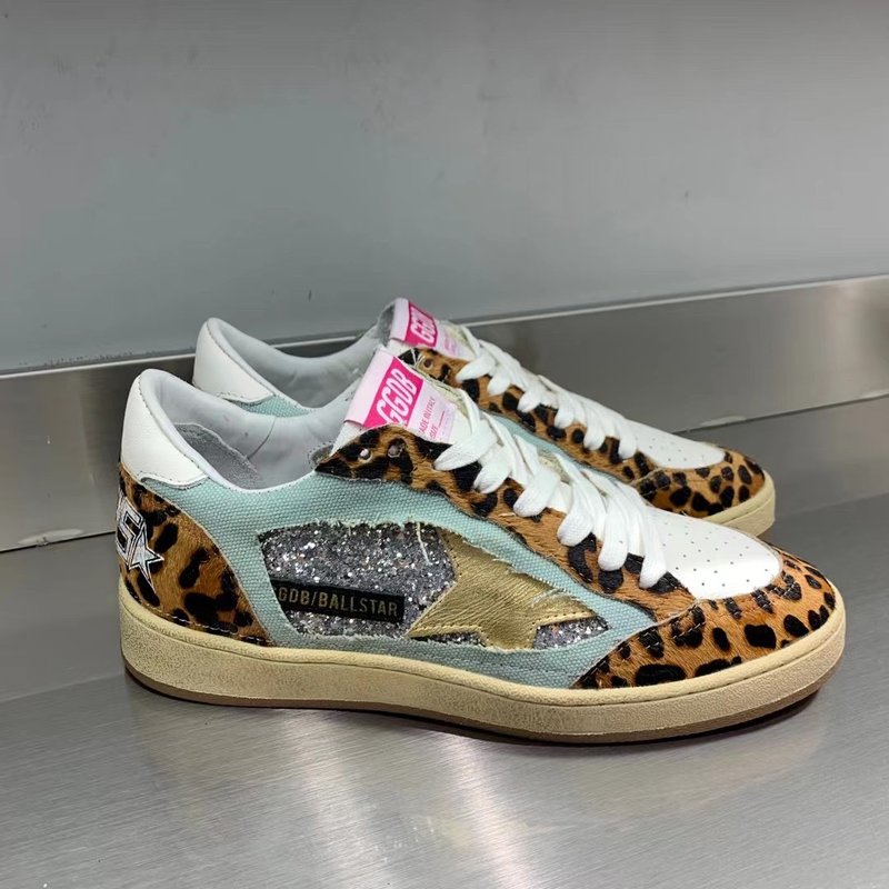 Golden Goose 클래식 운동화 001-226802