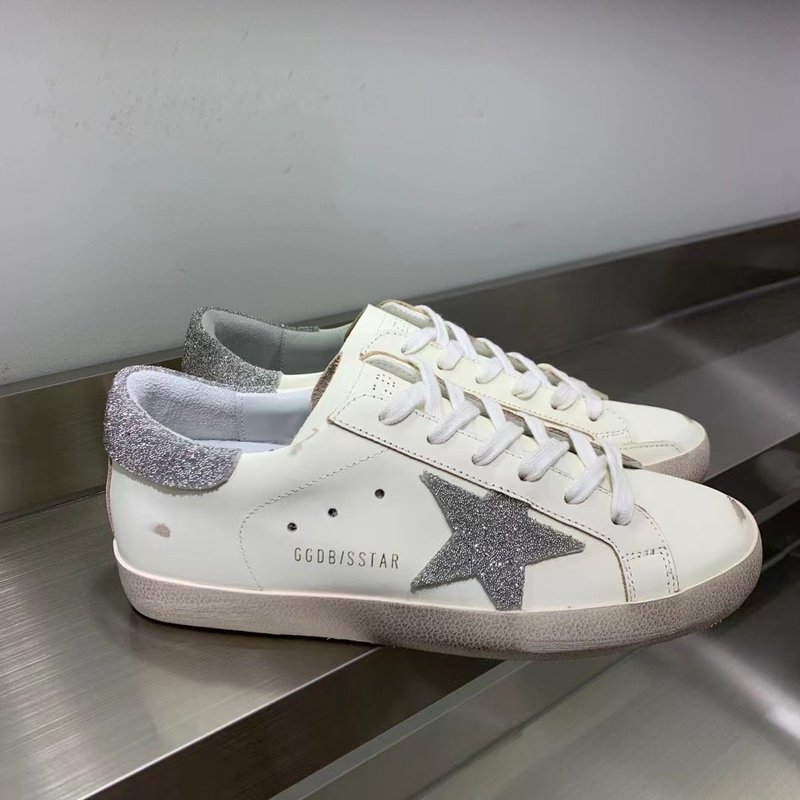 Golden Goose Super Star 신발 001-226820
