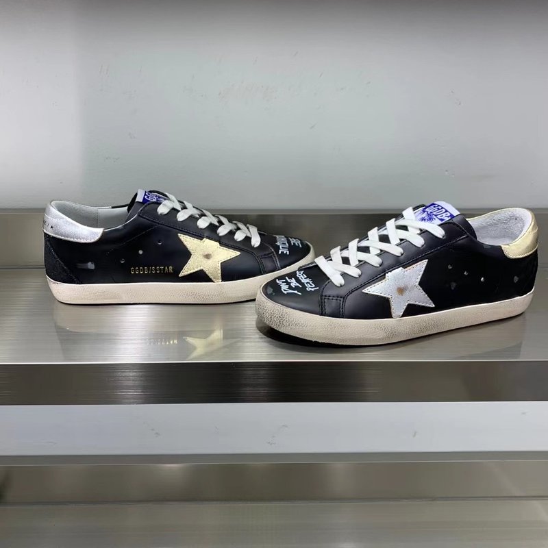 Golden Goose 슈퍼스타 운동화 001-226834