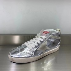 Golden Goose 미드 스타 운동화 001-226892