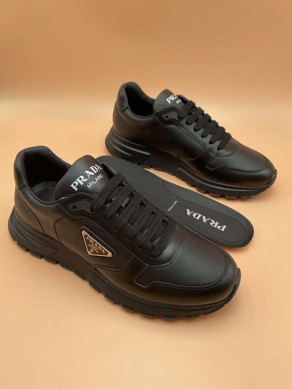 PRADA 오리지널 소 가죽 남성화 001-226904