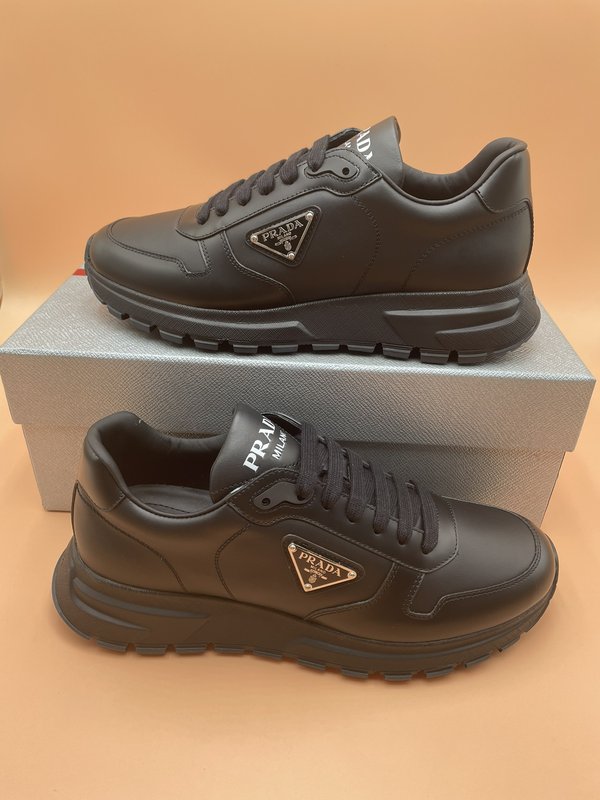 PRADA 오리지널 소 가죽 남성화 001-226904