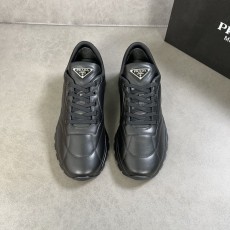 PRADA 남성 방수 원료 소가죽 운동화 001-226923