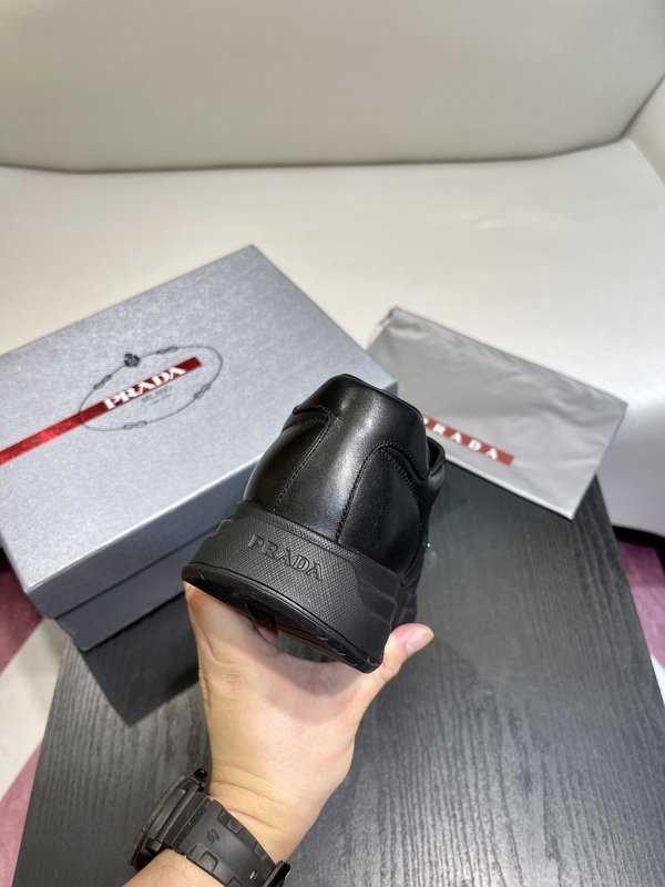 Prada PRAX 01 운동화 001-226962