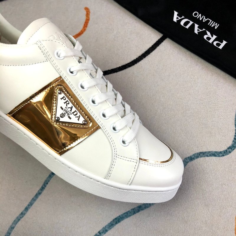 PRADA 프라다 화이트 골드 컬러 슈즈 001-226984