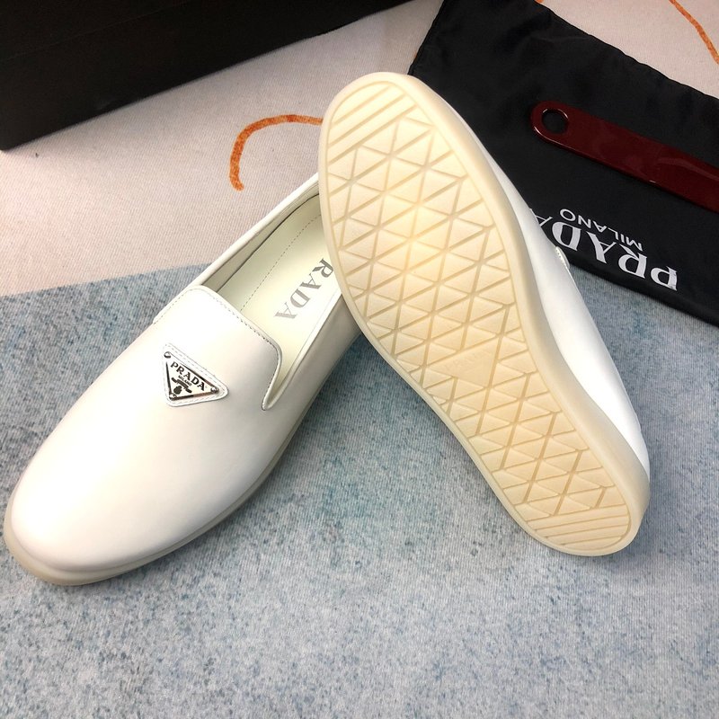 PRADA 화이트 가죽 슈즈 001-226990