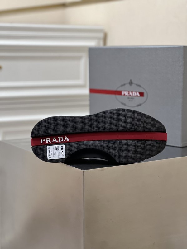 Prada 남성 수입 소가죽 두꺼운 바닥 캐주얼 슈즈 001-227010