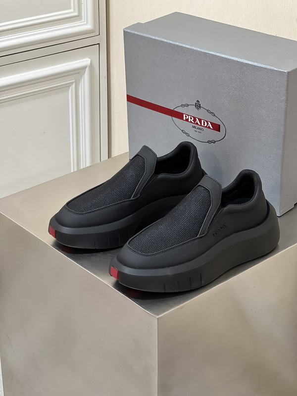 Prada 남성 수입 소가죽 두꺼운 바닥 캐주얼 슈즈 001-227010